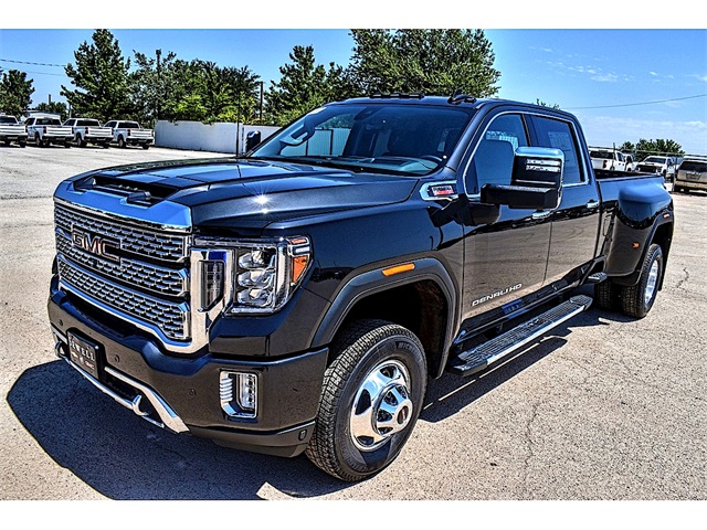 New 2020 GMC Sierra 3500HD Denali 4WD 4D Crew Cab